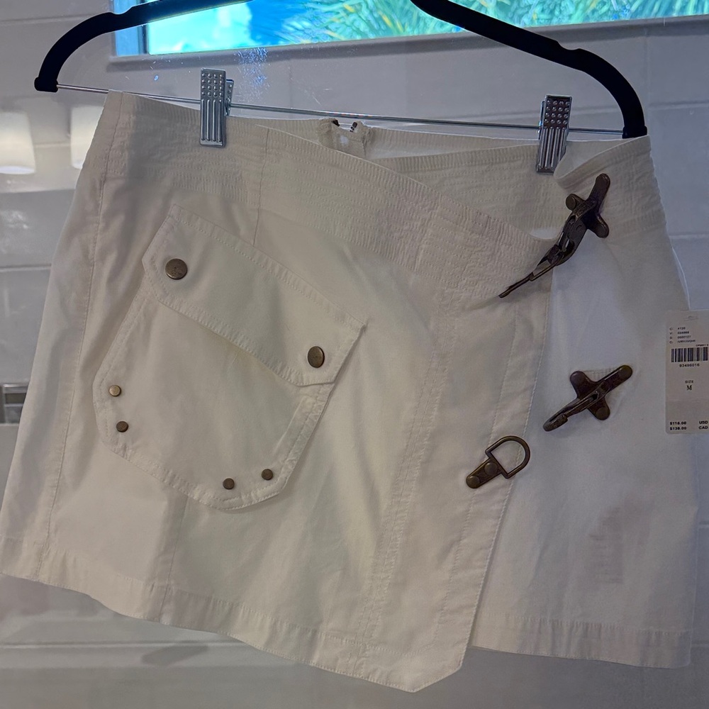 Anthropology Off White Mini Skirt with Buckle Details Size Med NWT - Picture 5 of 6
